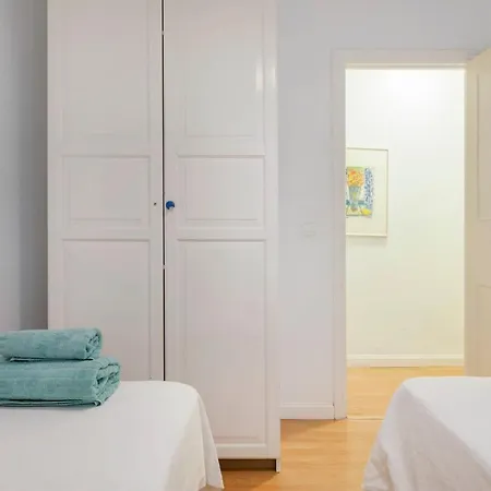Urbanchicmalaga 3 Bedroom Spacious Quiet Historic Apartment