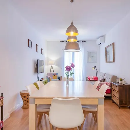 Urbanchicmalaga 3 Bedroom Spacious Quiet Historic Apartment